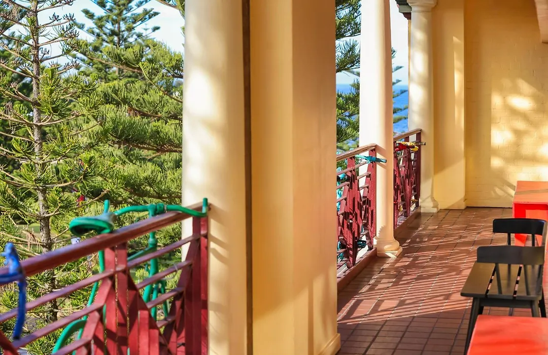 Mad Monkey Hostel Coogee Beach-1